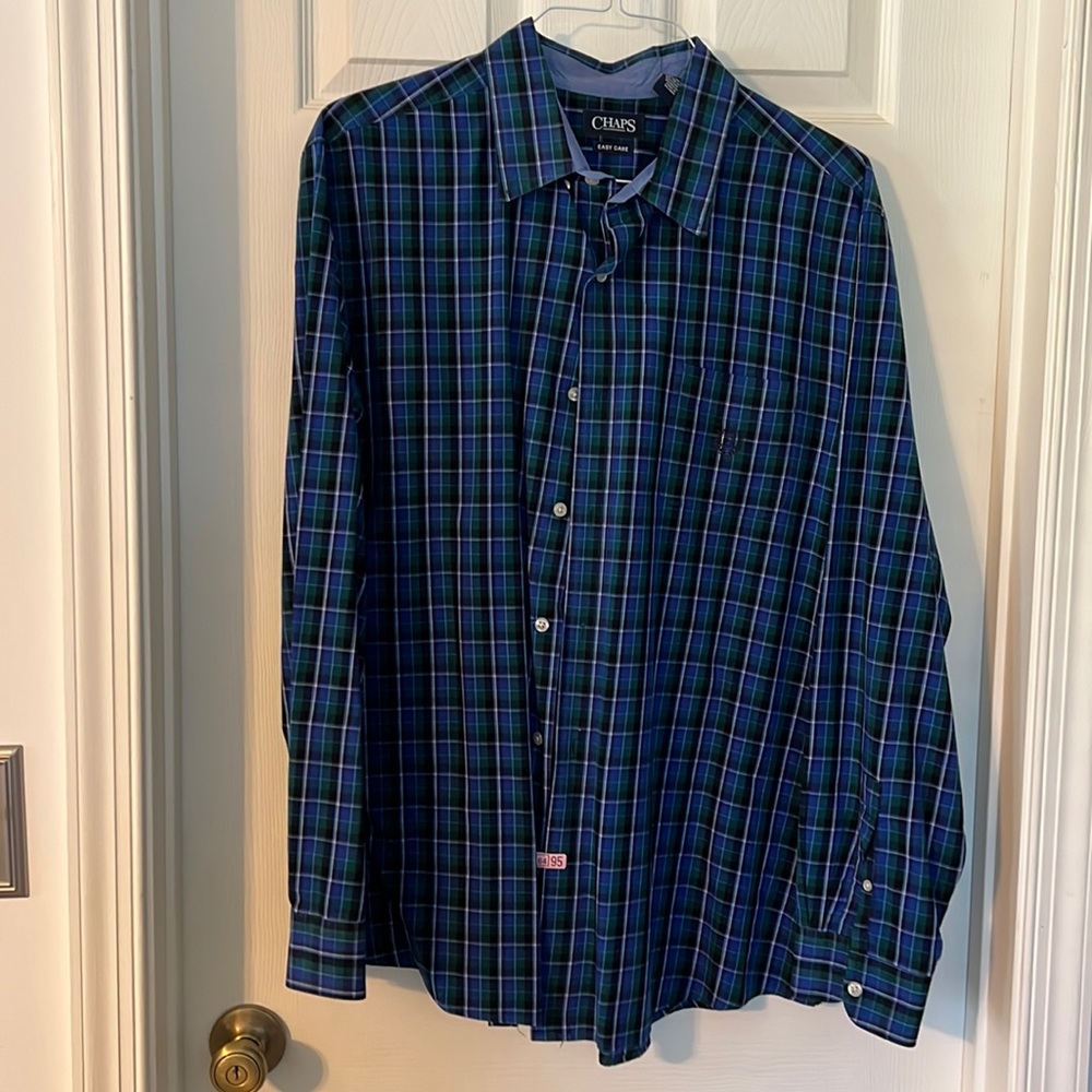 Men’s CHAPS shirt